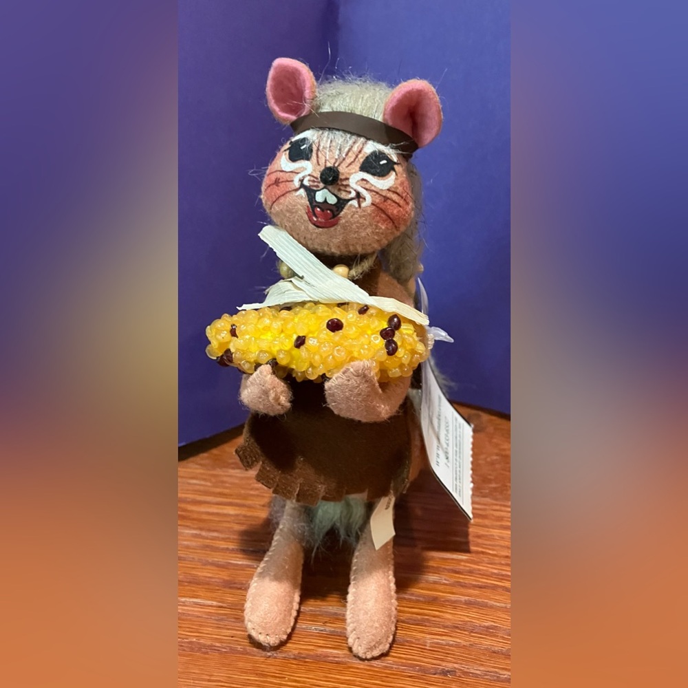 EUC Annalee Indian Girl Chipmunk with Maize #350409